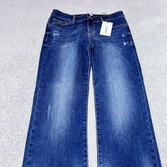 Special A Jeans Women’s Blue Straight Leg Distressed Pockets Size 9 NWT - Picture 6 of 12